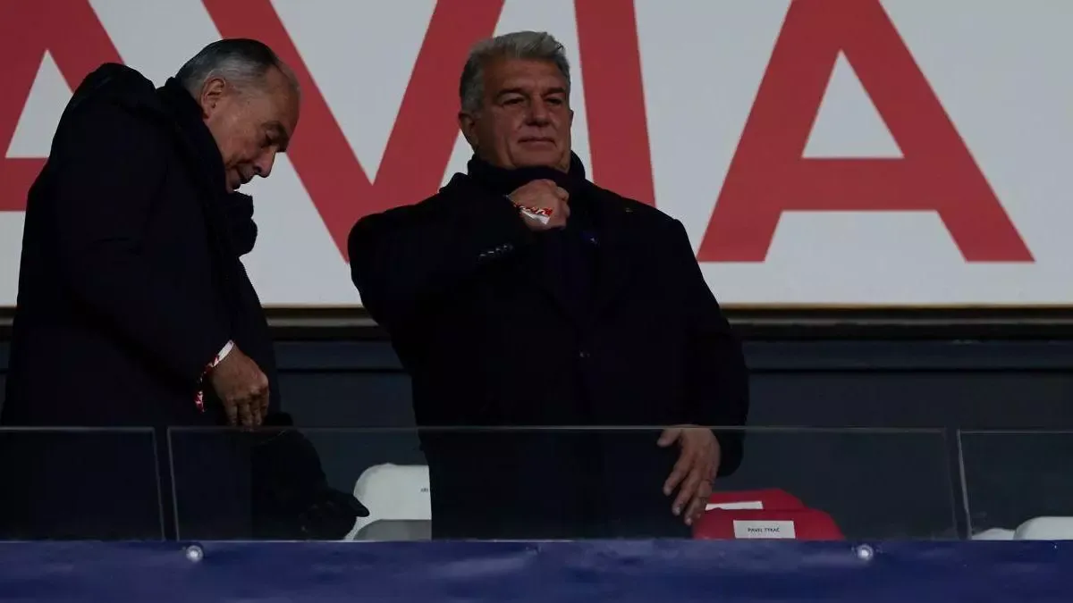 爱游戏娱乐-每体：拉波尔塔是包厢里最乐观的人，他坚信巴萨能够逆转